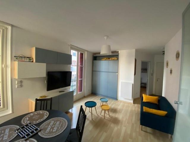 Appartement Avec Balcon Et Parking Prive Мер-ле-Бен Екстериор снимка